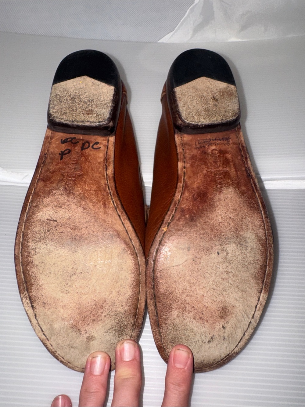 Vintage Cole Haan Women's Brown Leather Tassel Loafers - Picture 4 of 6